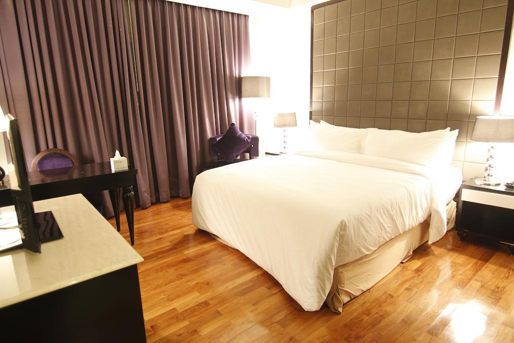 Hotel Diradja Jakarta Room photo