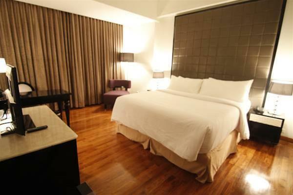 Hotel Diradja Jakarta Exterior photo
